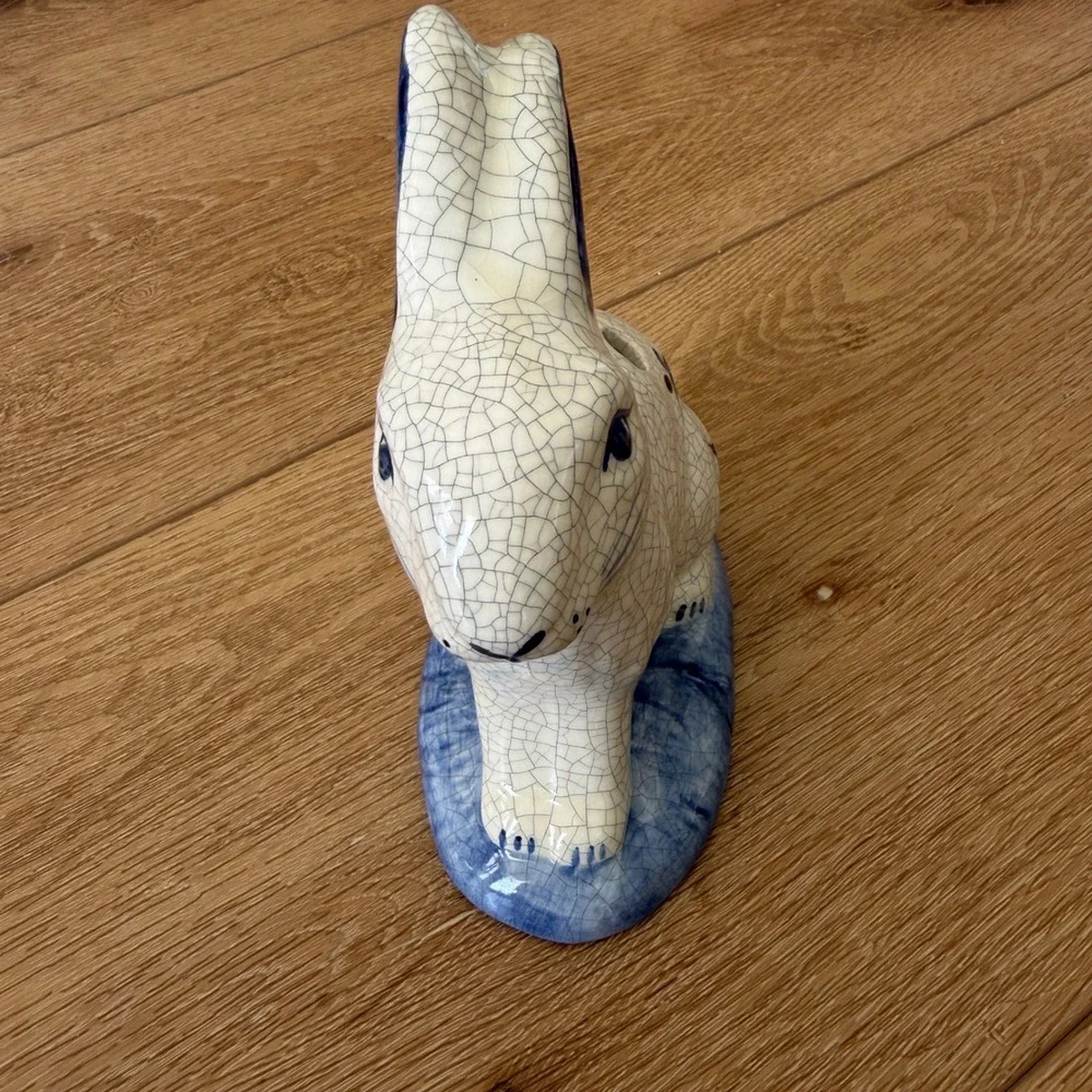 Vintage 1991 USA Ceramic Blue White Crackle Glaze Bunny Rabbit Figurine 5